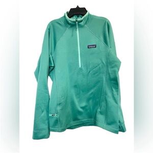 Patagonia Women's Green Sweatshirt